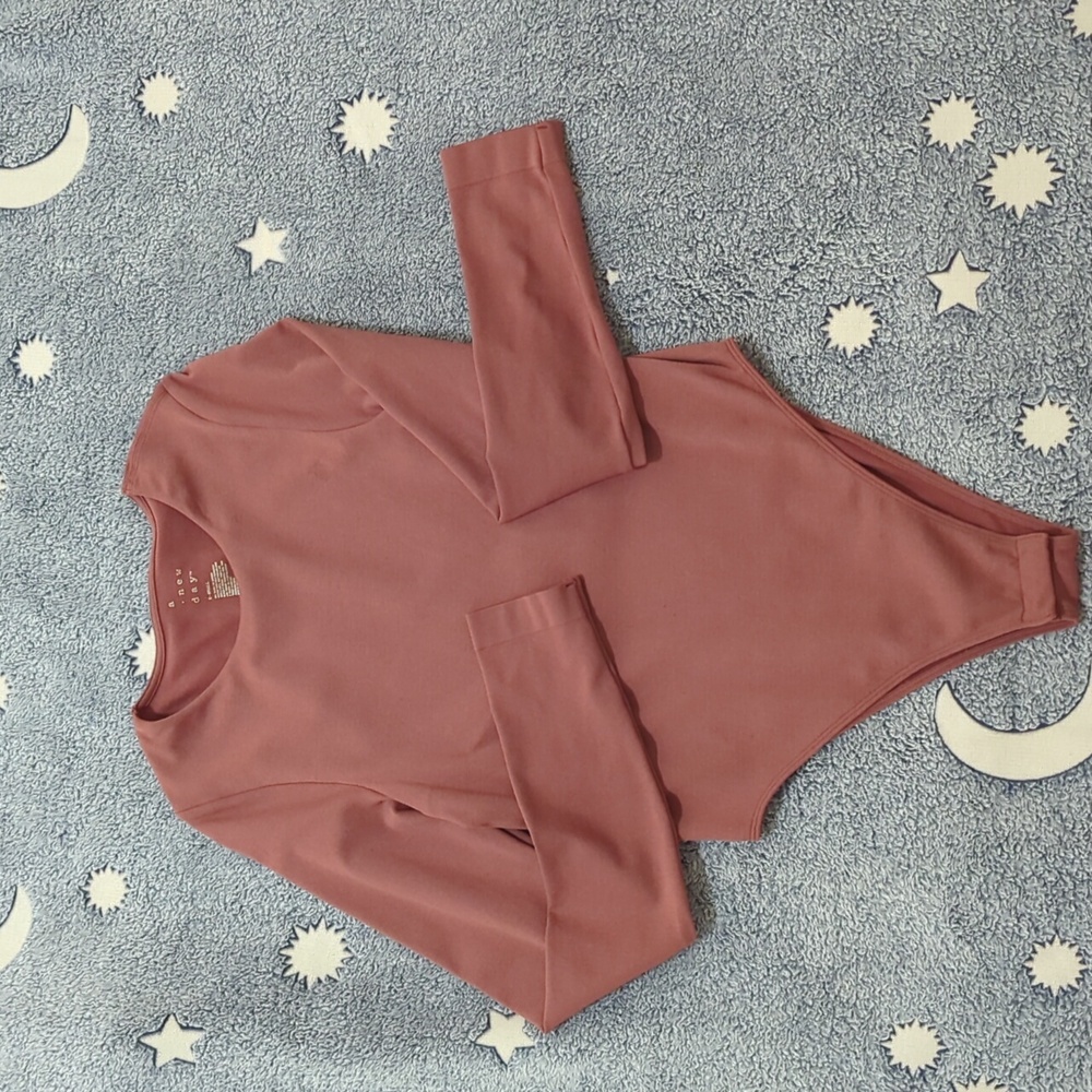 Long Sleeve One Piece - Bodysuit🌟 - Picture 2 of 3
